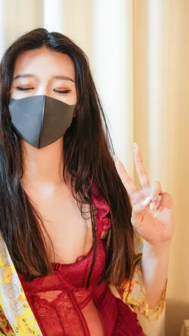 桥本香菜动态图片